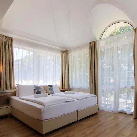 Marina Bed & Breakfast Siofok