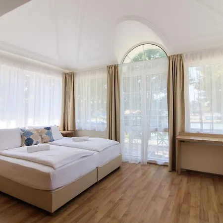 Marina Отель типа 